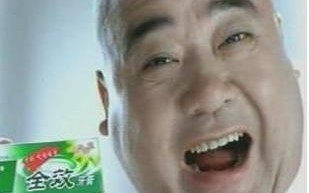 网络广告的优势，互动性强、内容详尽充实、不受时间空间限制