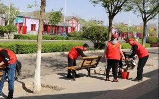 网络广告发展，趋势、挑战与机遇的文献综述