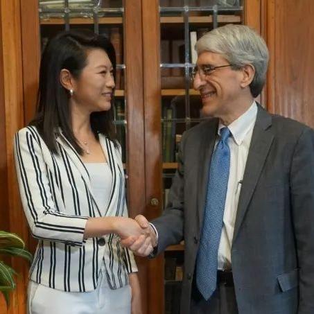 中聚传媒，打造数字时代传媒新生态的领航者