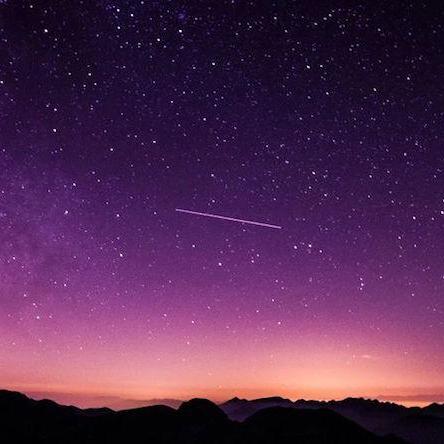 星月下的奇幻之旅，探索宇宙的奥秘与浪漫