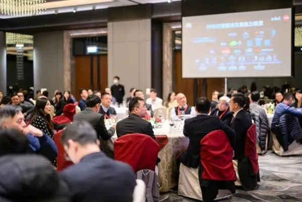 共赢未来，构建双赢联盟，携手共创繁荣新篇章