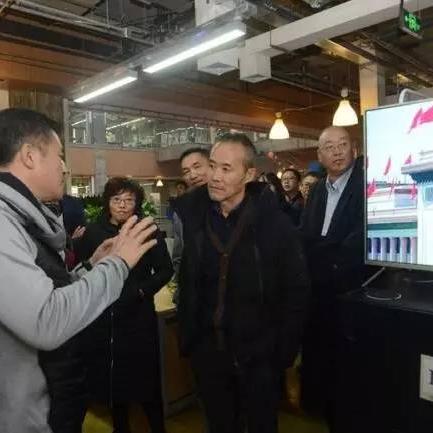 易联传媒广告，重塑品牌，引领未来营销新趋势